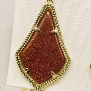 Kendra Scott Jewelry - Kendra Scott Alex Gold Drop Earrings in Goldstone Kendra Scott Jewelry - Kendra Scott Alex Gold Drop Earrings in Goldstone